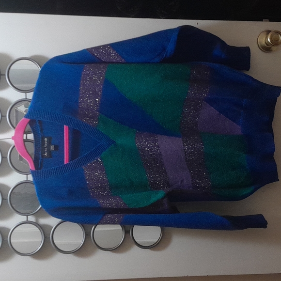 🌺JAMES KENROB Sweater - Picture 1 of 4